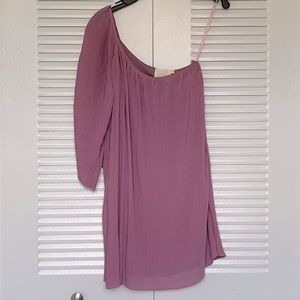 Lush pleated dress